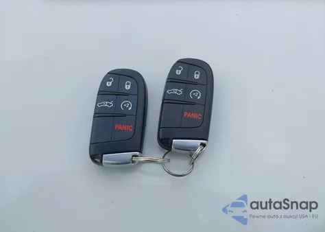 2017 Dodge Challenger Gt z USA, uszkodzony, nr VIN 2C3CDZGG7HH556262